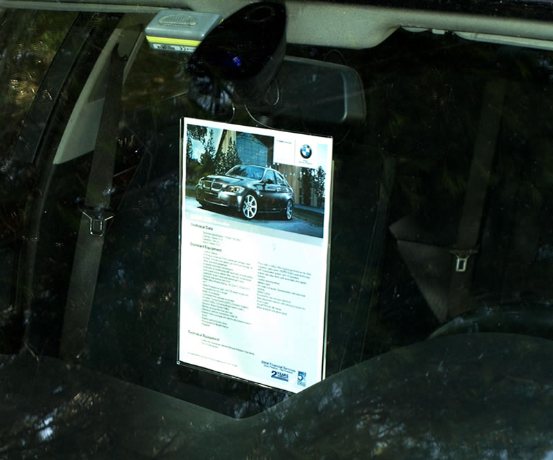 portacaratteristiche auto in plexiglass